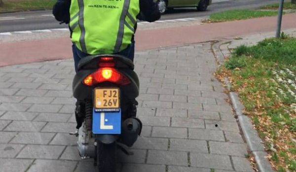 brommer-rijden-c2e5455e Brommerrijbewijs | KEN-TE-KEN